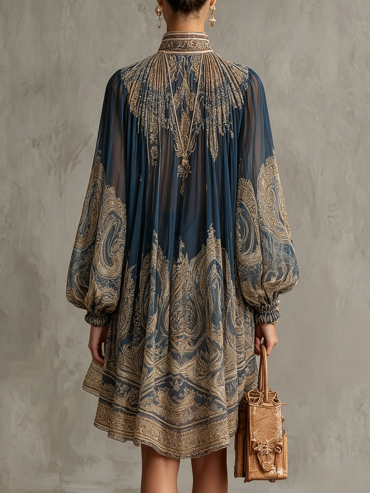 Naomi - Vestido corto con dobladillo irregular.