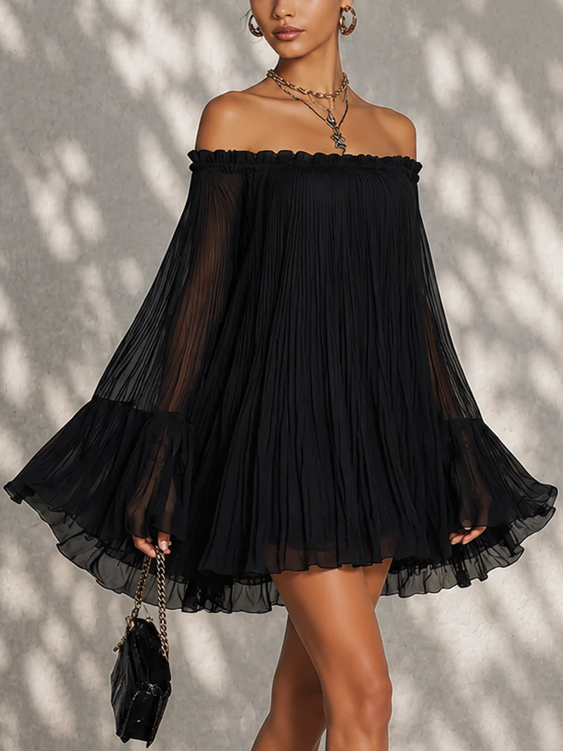 Vestido corto negro con hombros descubiertos y mangas campana con volantes