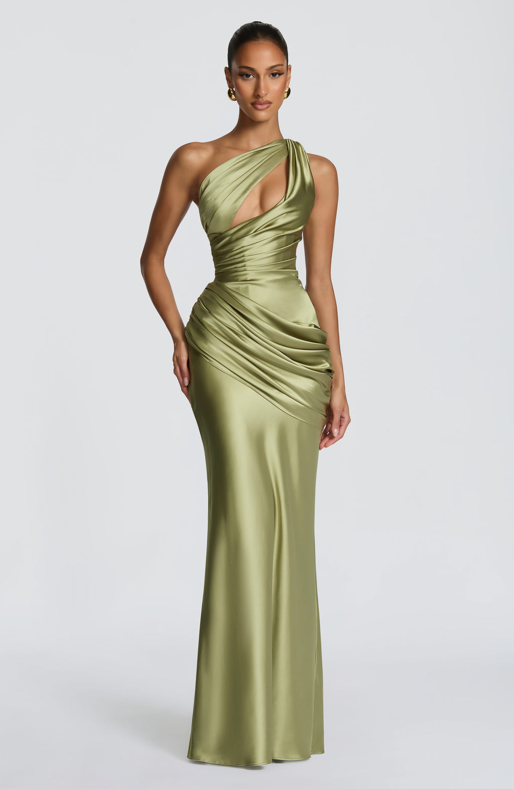 Vestido Maxi Emina en oliva claro - Elegancia fluida y sin esfuerzo